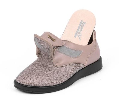 Schuh mit Weit L für lose Einlagen